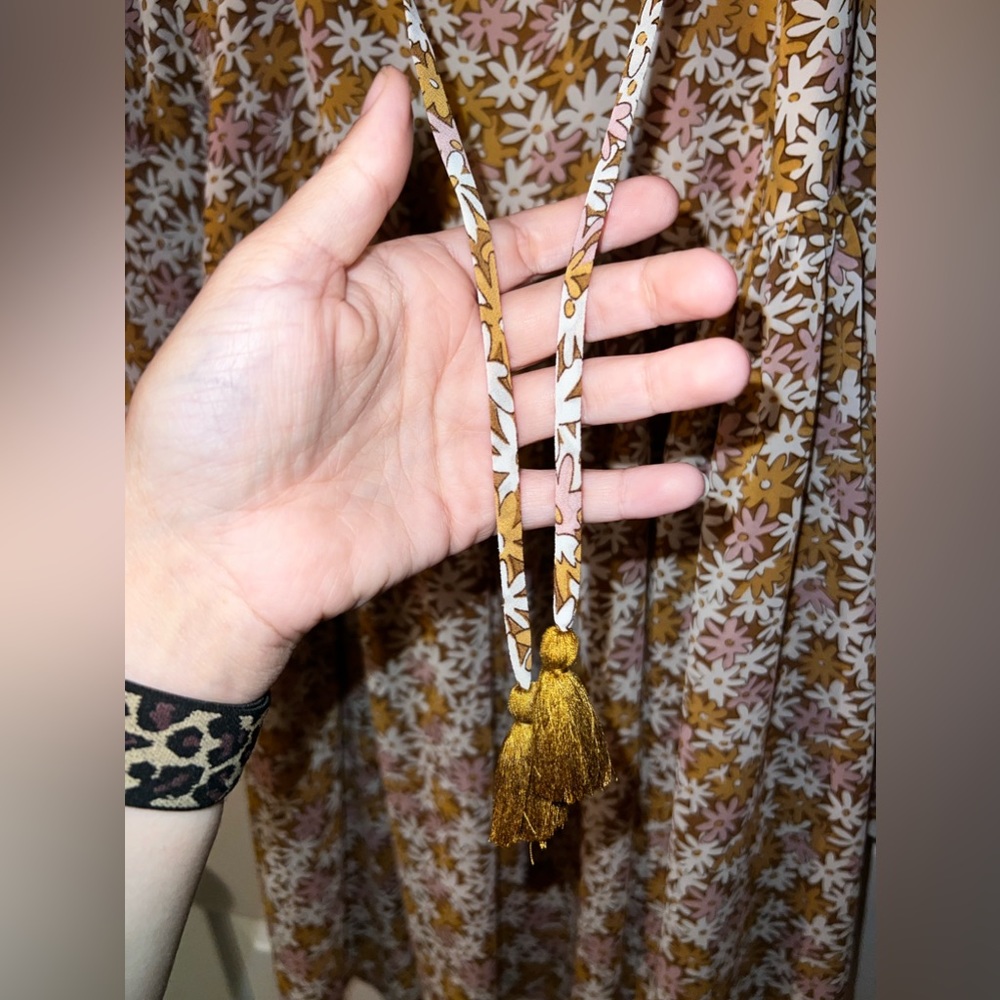 AAKAA MUSTARD FLORAL TASSEL FRONT TIE DRESS SIZE SMALL - Picture 6 of 7